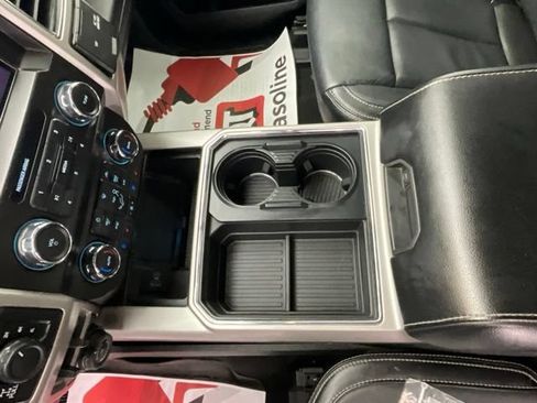 Used 2020 Ford F350 Lariat w/ Lariat Ultimate Package AWD/4WD image 19