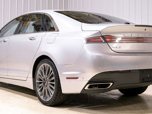 Used 2013 Lincoln MKZ AWD image 5