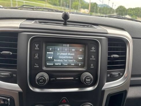 Used 2019 RAM 1500 Classic SLT RWD image 17