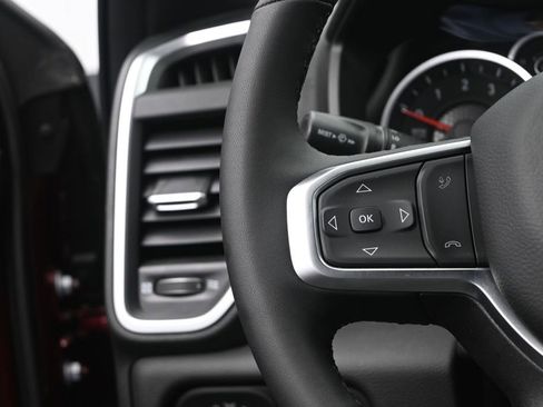 Used 2025 RAM 1500 Big Horn AWD/4WD image 28