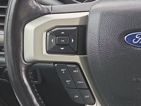 Used 2022 Ford F250 Lariat w/ Lariat Value Package AWD/4WD image 15