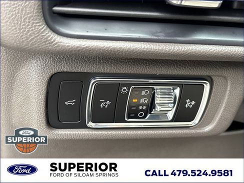 Used 2024 Lincoln Corsair AWD w/ Equipment Group 101A image 21