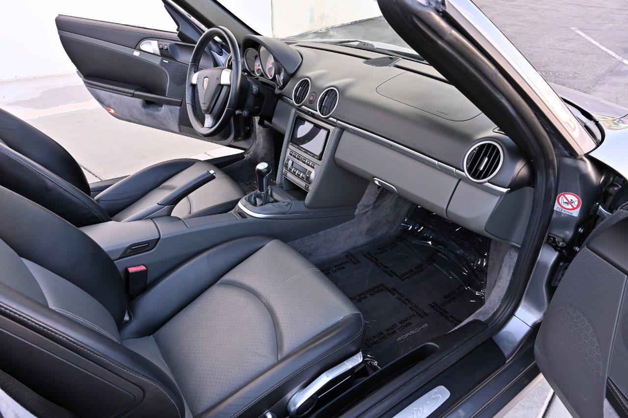 Used 2006 Porsche Boxster S RWD image 15