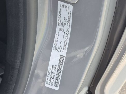 Used 2025 Chrysler Pacifica Select FWD image 38