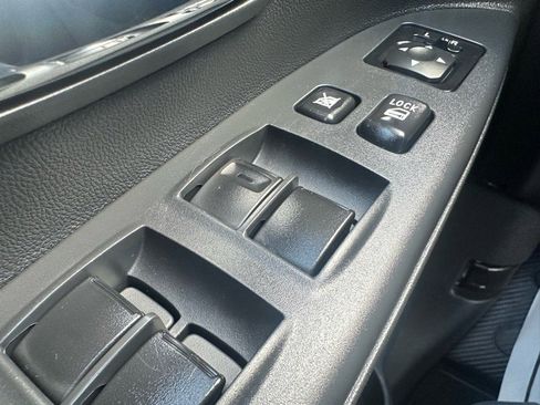 Used 2024 Mitsubishi Outlander Sport ES image 13