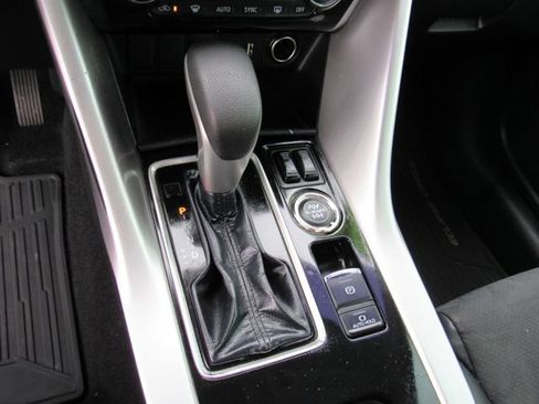 Used 2024 Mitsubishi Eclipse Cross SE AWD/4WD image 27
