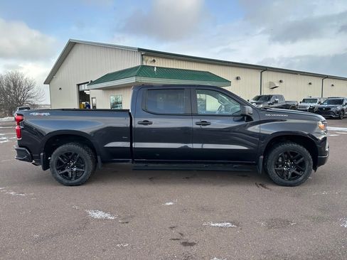 Used 2023 Chevrolet Silverado 1500 Custom image 34