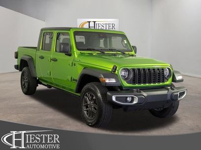 Used 2025 Jeep Gladiator Sport