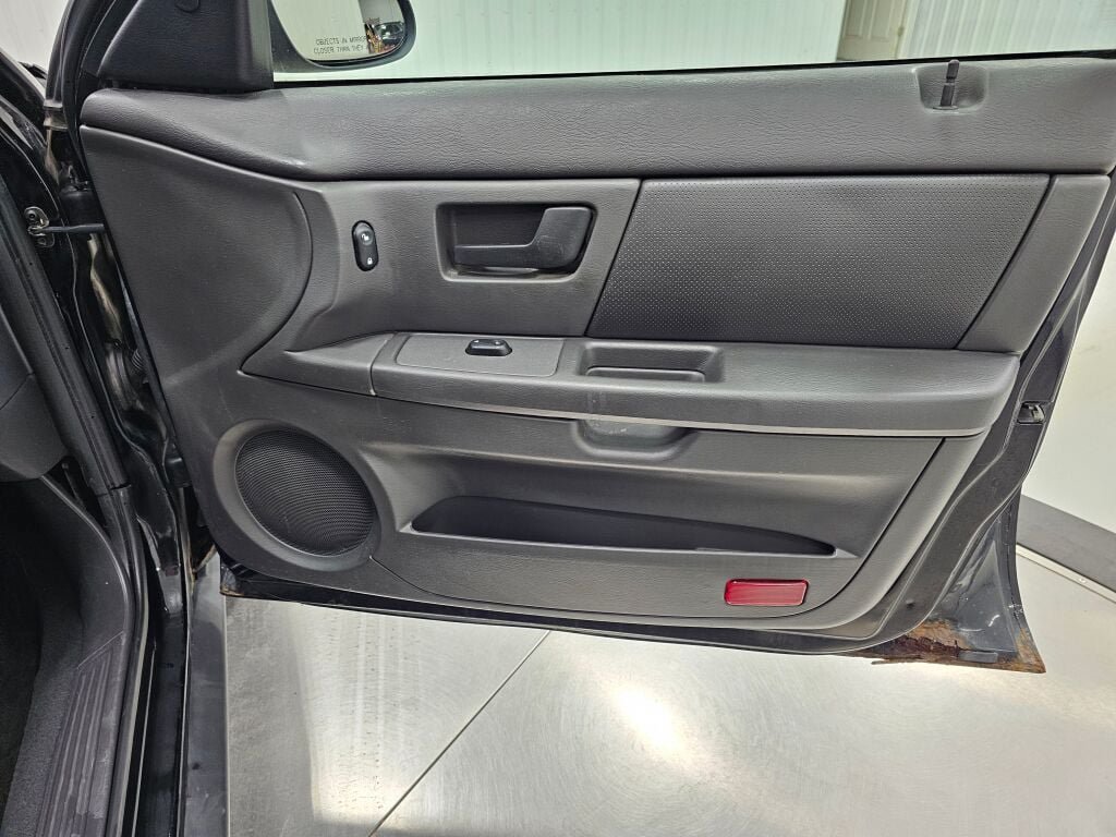 Used 2007 Ford Taurus SE FWD image 25