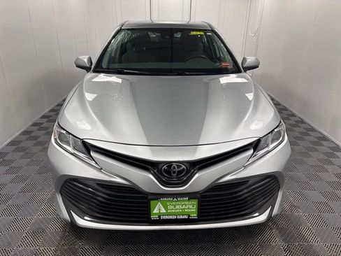 Used 2019 Toyota Camry LE image 2