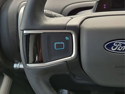 Used 2025 Ford Expedition Max Active image 18