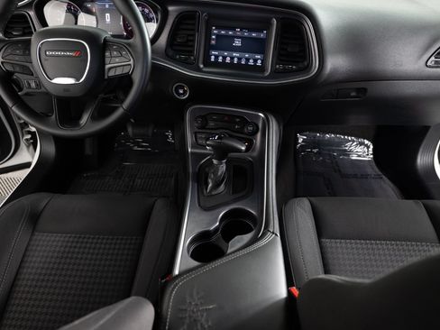 Used 2018 Dodge Challenger SXT RWD image 23