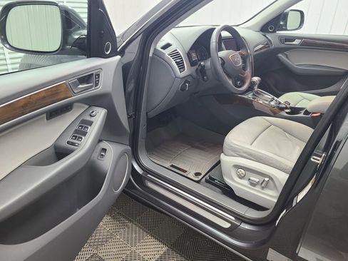 Used 2017 Audi Q5 2.0T Premium Plus w/ Technology Package AWD/4WD image 21