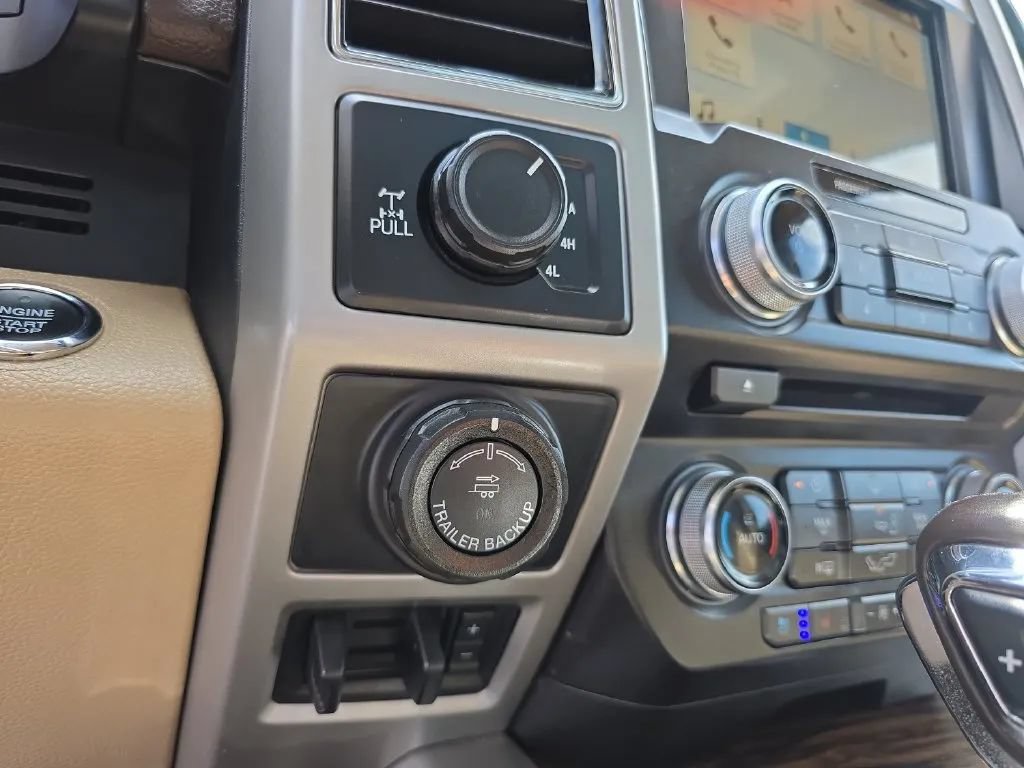 Used 2018 Ford F150 Lariat w/ Equipment Group 502A Luxury AWD/4WD image 23