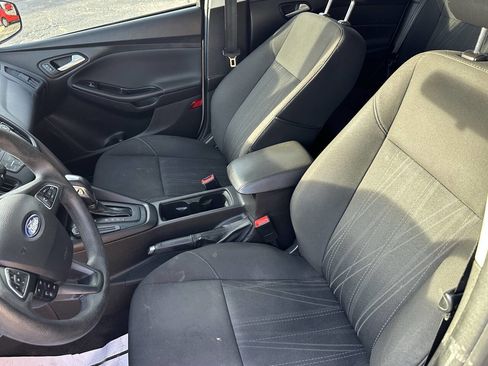 Used 2016 Ford Focus SE image 11