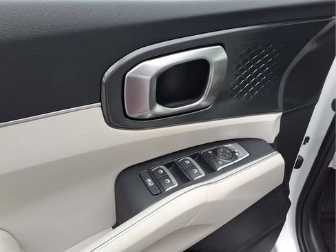 New 2026 Kia Sorento EX FWD image 13