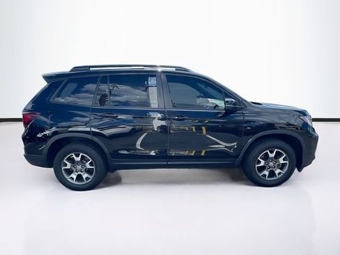 Used 2023 Honda Passport TrailSport image 10