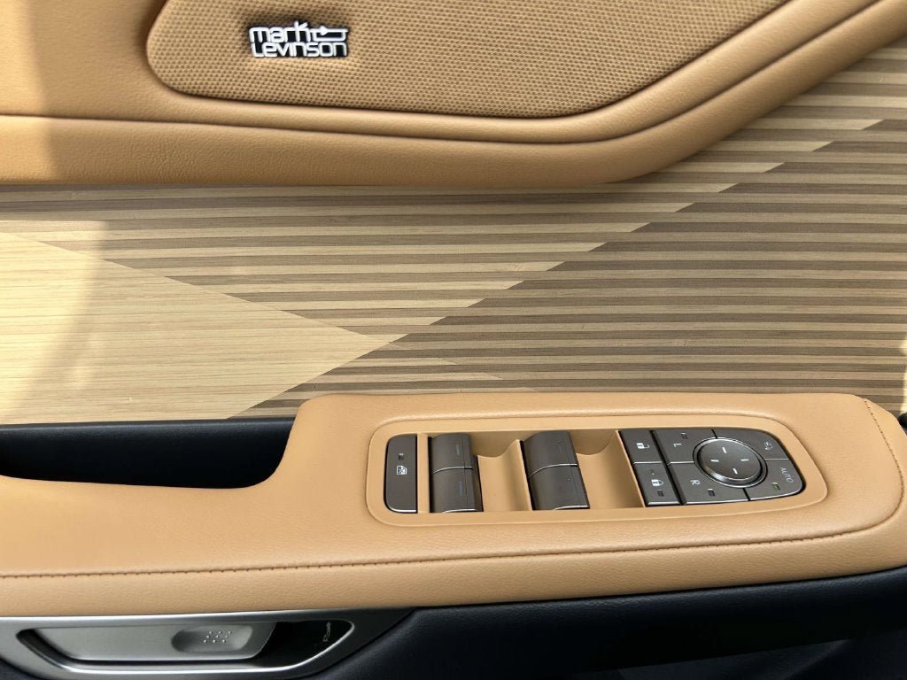 New 2026 Lexus ES 350e w/ Cold Area Package FWD image 11