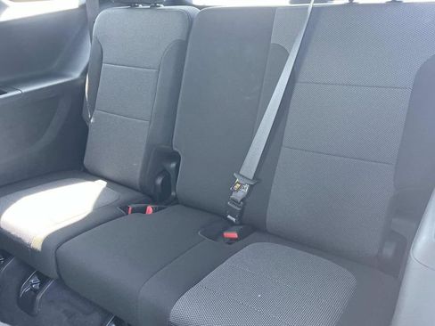 Used 2022 Chevrolet Traverse LT image 13