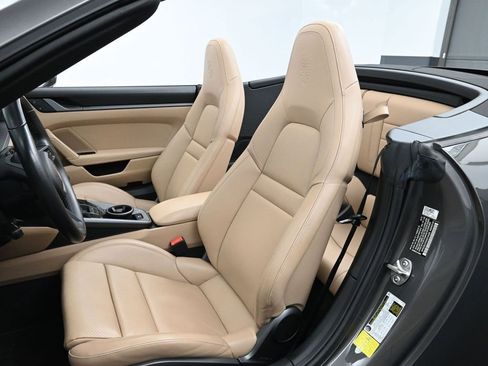 Used 2022 Porsche 911 Carrera S image 5