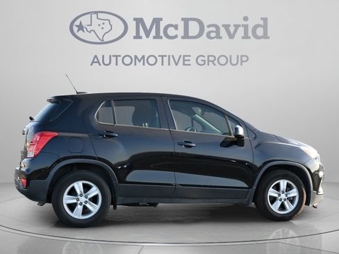 Used 2019 Chevrolet Trax LS FWD image 8