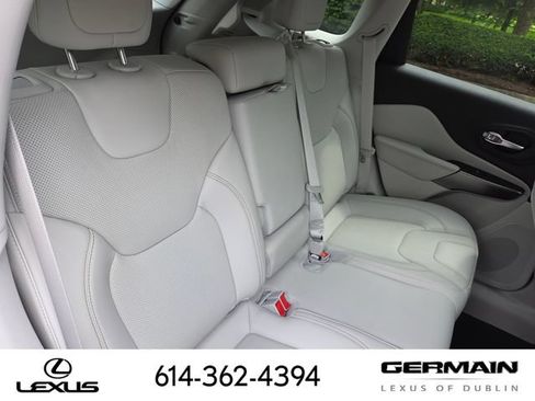 Used 2021 Jeep Cherokee Latitude Lux w/ Trailer Tow Group AWD/4WD image 30