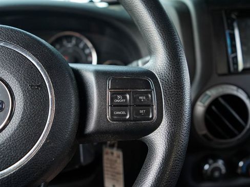 Used 2014 Jeep Wrangler Sport AWD/4WD image 32