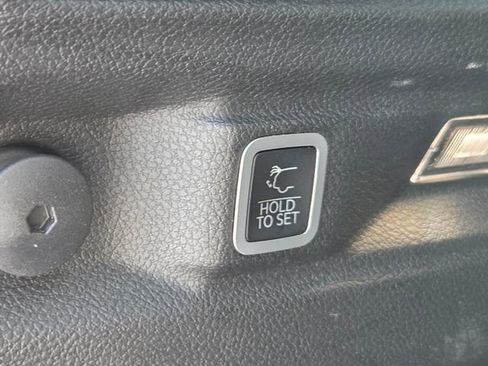 Used 2022 Jeep Grand Cherokee L Limited image 33