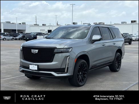 Used 2024 Cadillac Escalade Sport Platinum w/ LPO, ONYX Package AWD/4WD image 1