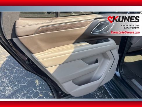 Used 2024 Chevrolet Tahoe LT AWD/4WD image 19