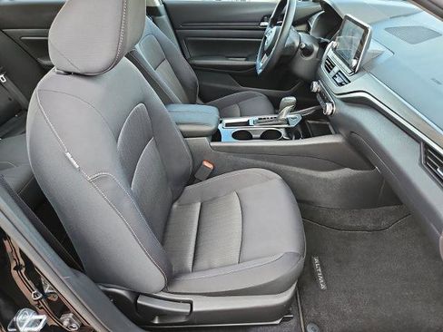 Certified 2024 Nissan Altima 2.5 SV image 22