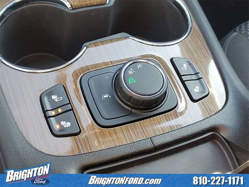 Used 2023 GMC Acadia SLE w/ Driver Convenience Package image 27