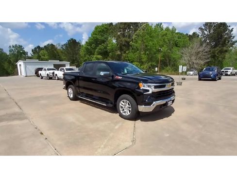 New 2026 Chevrolet Silverado 1500 LT w/ Z71 Off-Road Package AWD/4WD image 2