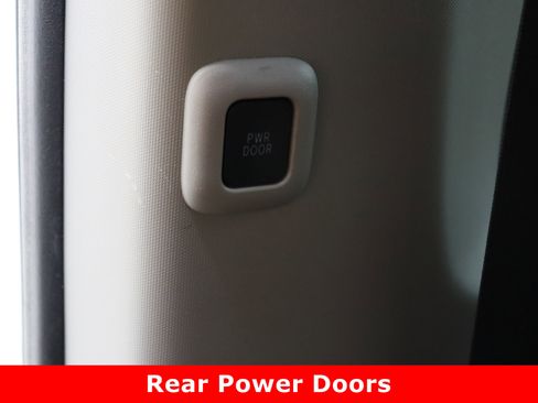 Used 2015 Toyota Sienna Limited Premium image 33