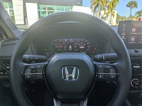 Used 2025 Honda Accord Touring image 30