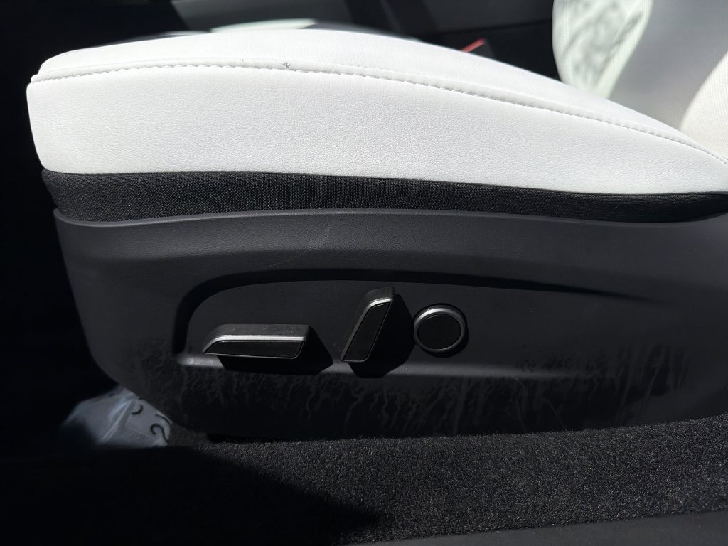 Used 2026 Tesla Model 3 RWD image 37