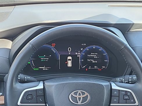 Used 2025 Toyota Grand Highlander AWD Hybrid image 21