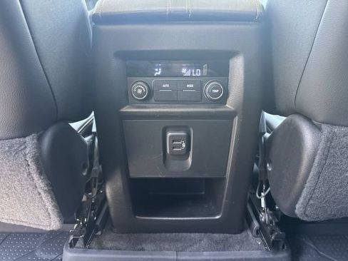Used 2019 Chevrolet Traverse LT w/ LPO, Floor Liner Package AWD/4WD image 22