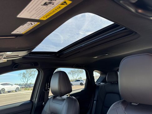 Used 2023 MAZDA CX-5 Signature image 33