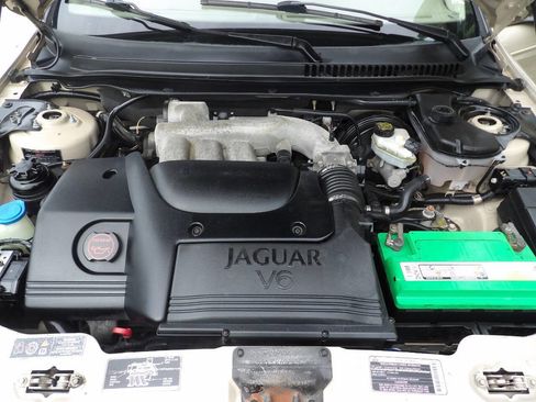 Used 2003 Jaguar X-TYPE 2.5 image 17