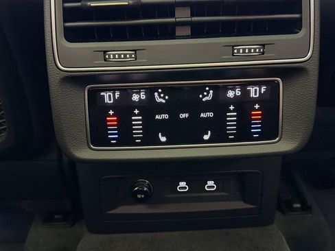 Certified 2025 Audi RS Q8 performance image 28