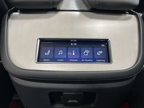 New 2026 Lincoln Navigator Reserve w/ Jet Appearance Package AWD/4WD image 31