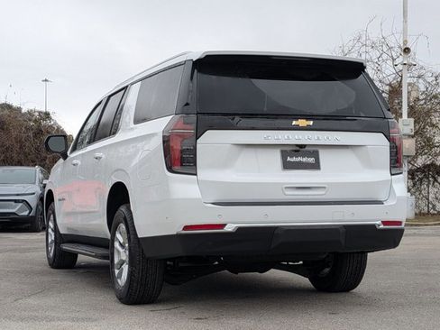 New 2026 Chevrolet Suburban LS RWD image 7