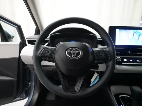 Used 2024 Toyota Corolla LE FWD image 4