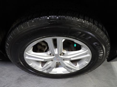 Used 2020 GMC Terrain SLE FWD image 20