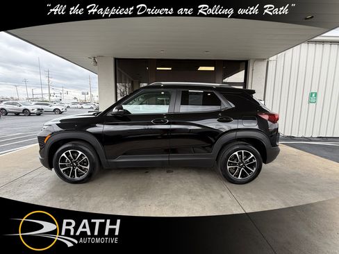 Used 2025 Chevrolet TrailBlazer LT image 6