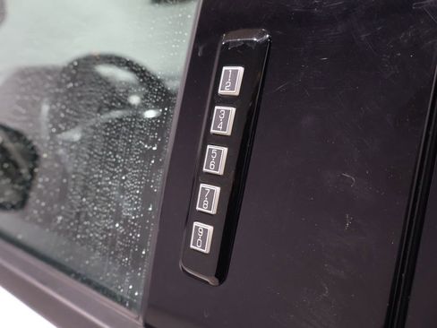 Used 2018 Ford F150 Raptor w/ Equipment Group 802A Luxury image 11