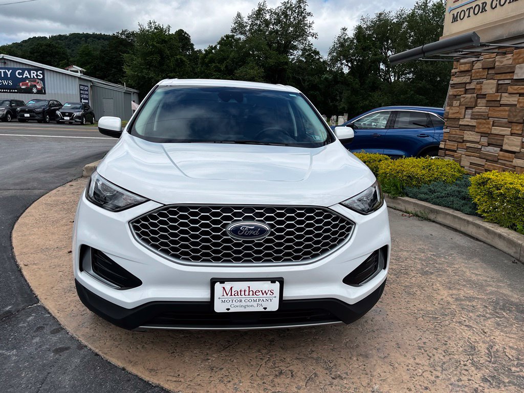 Used 2024 Ford Edge SEL AWD/4WD image 2