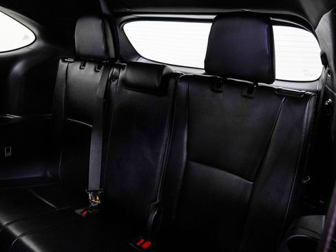 Used 2023 Toyota Highlander XSE FWD image 19