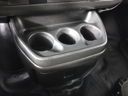 Used 2017 Chevrolet Express 2500 image 21